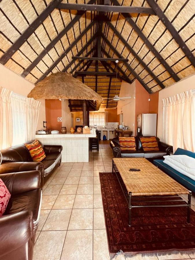 John And Noleen'S Place Marloth Park Exterior foto